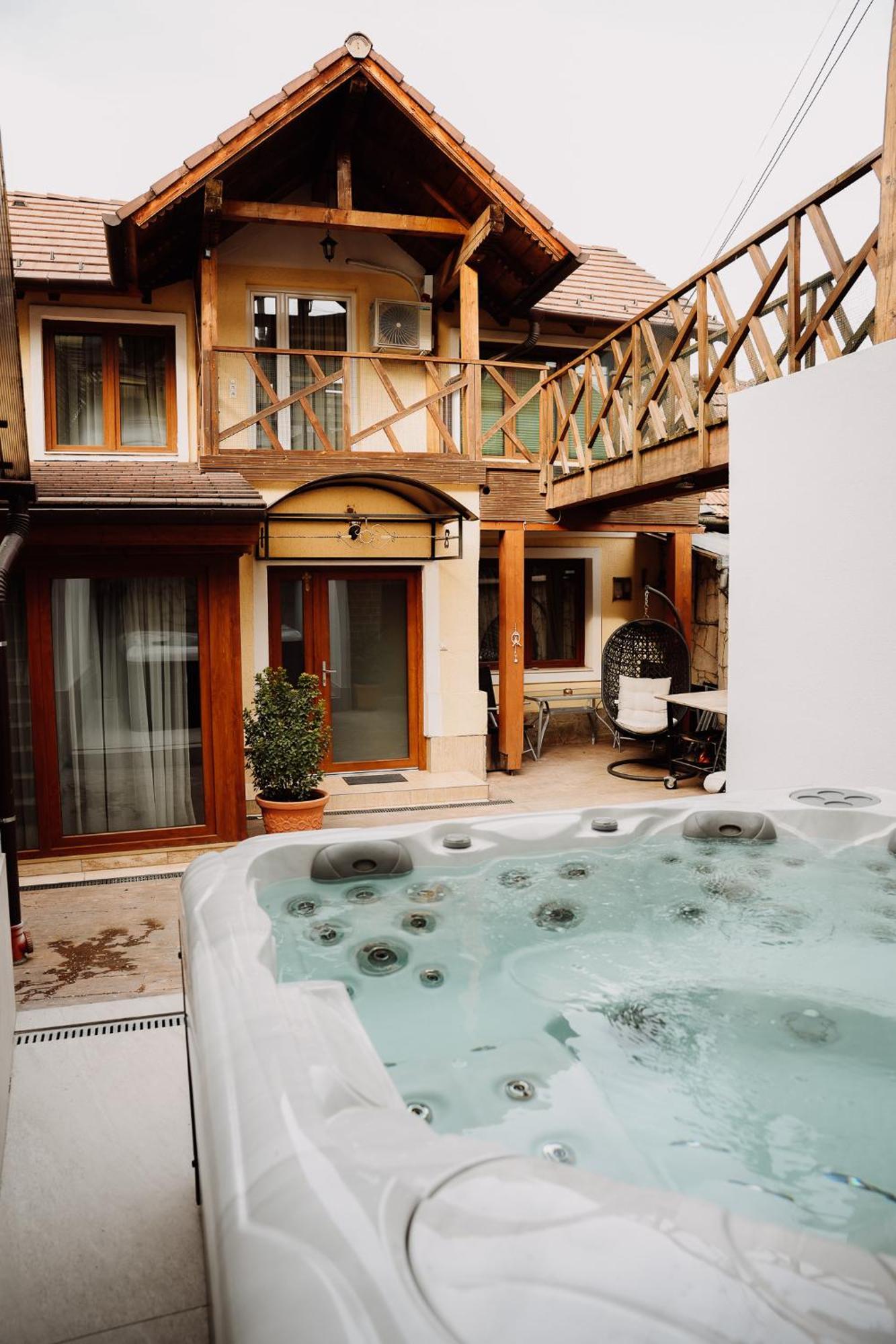 Real Home 1 Сибиу Экстерьер фото