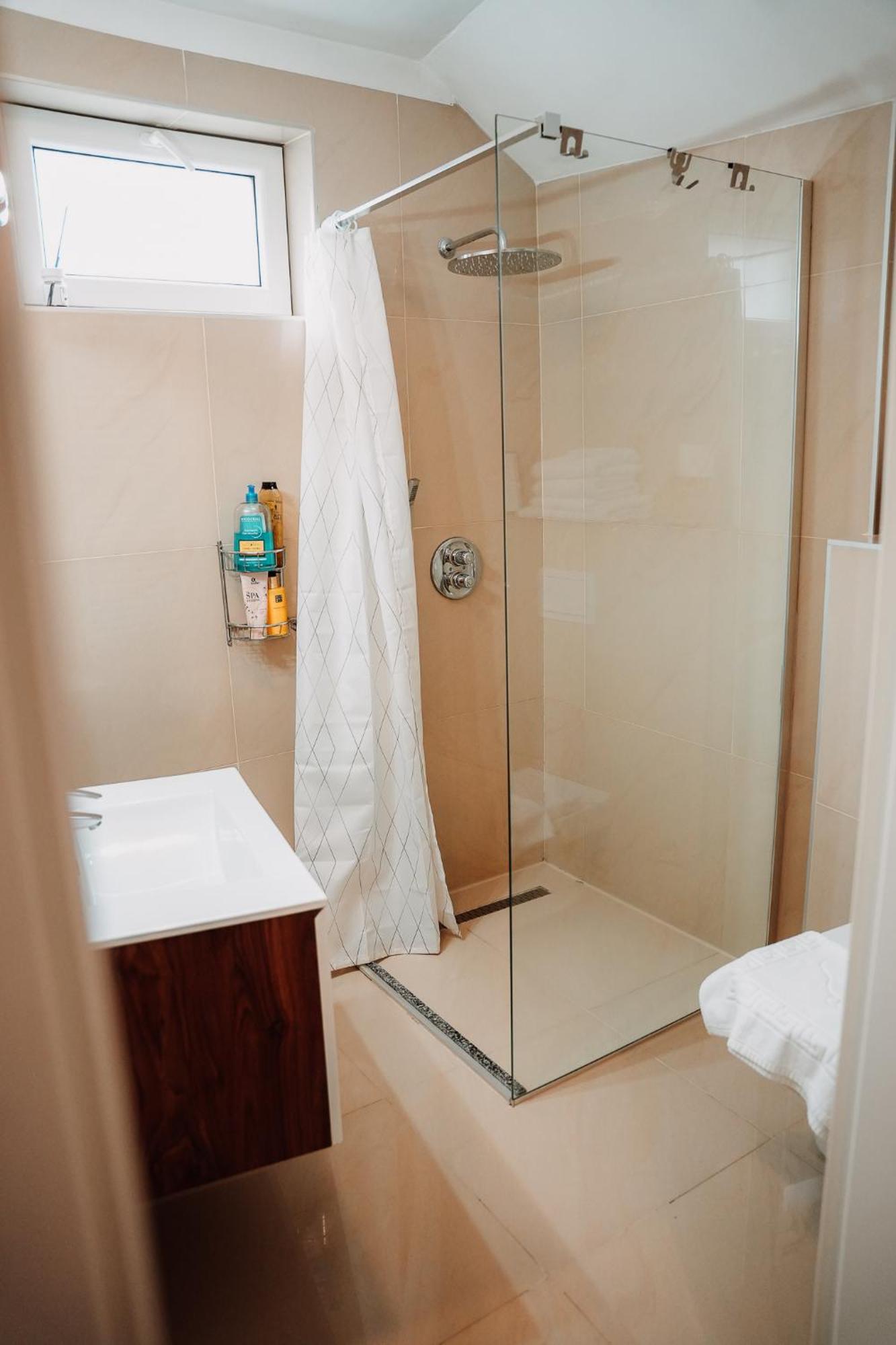 Real Home 1 Сибиу Экстерьер фото